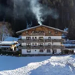 Holiday home Bergzeit Hollersbach Xl *
